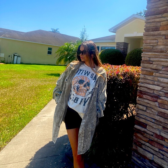 Jacket - Picture 1 of 3